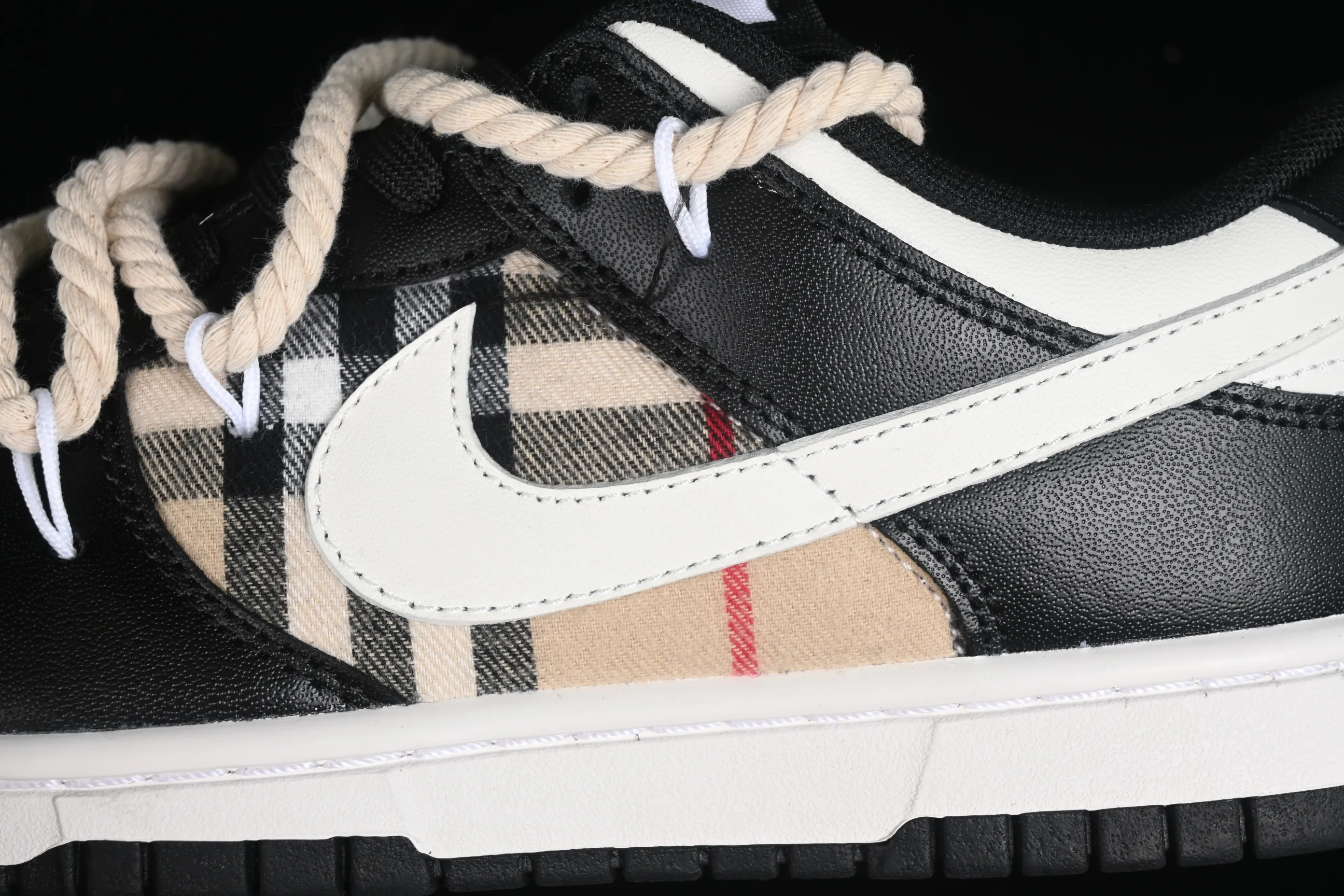 All categories Nk SB Dunk series Nk SB Dunk Low low-top sneakers Nk Dunk Low Fire Heart Scottish distressed panda beige SB deconstructed strap low-top casual sneakers DD1391-100